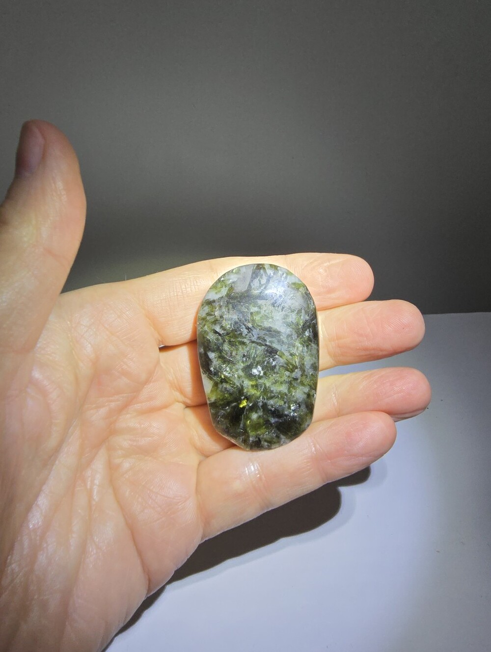 Epidote in Quartz Crystal Palmstone #C - Picture 4 of 6